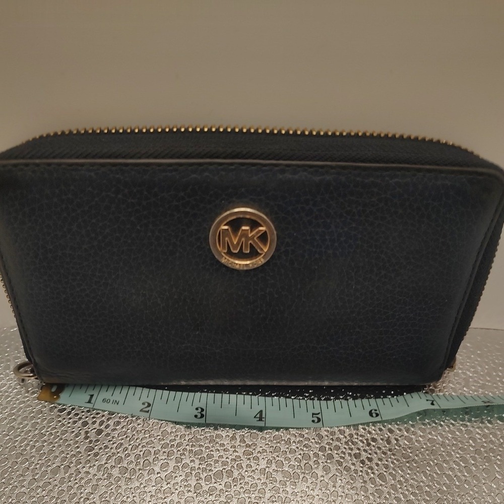 Michael Kors Navy Pebble Leather Zip Around Wallet‎ Wristlet Gold MK Logo